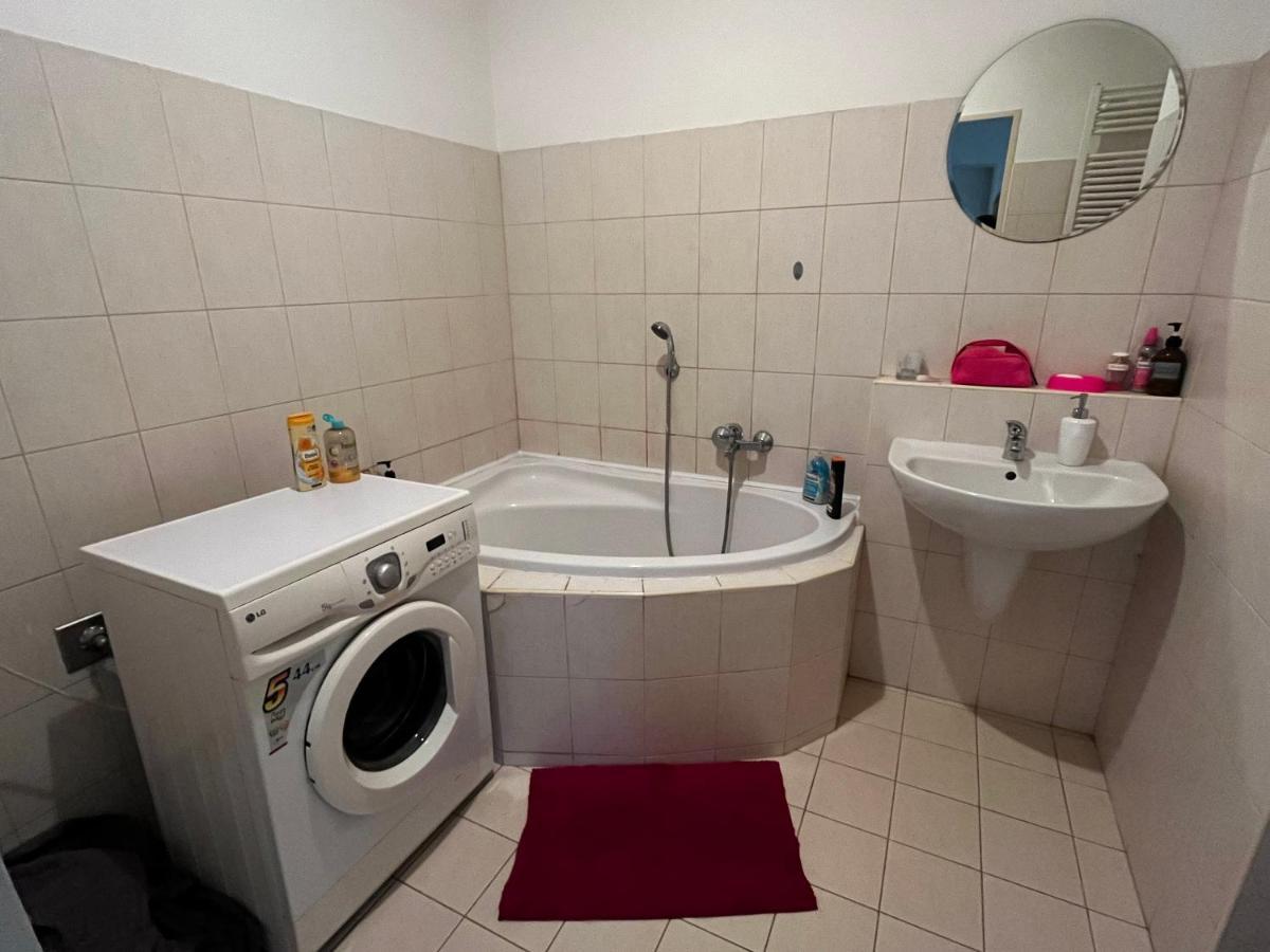 Monfas Apartment Garden City Πράγα Εξωτερικό φωτογραφία